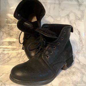 Ugg leather suede black high ankle boots